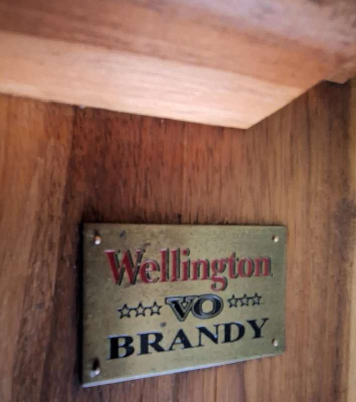 Blackwood / Swarthout Biltong Cutter with Wellington VO Brandy Plaque