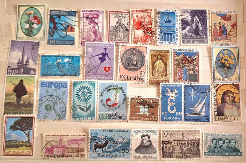 Italy Mixed Lot of 29 Used stamps