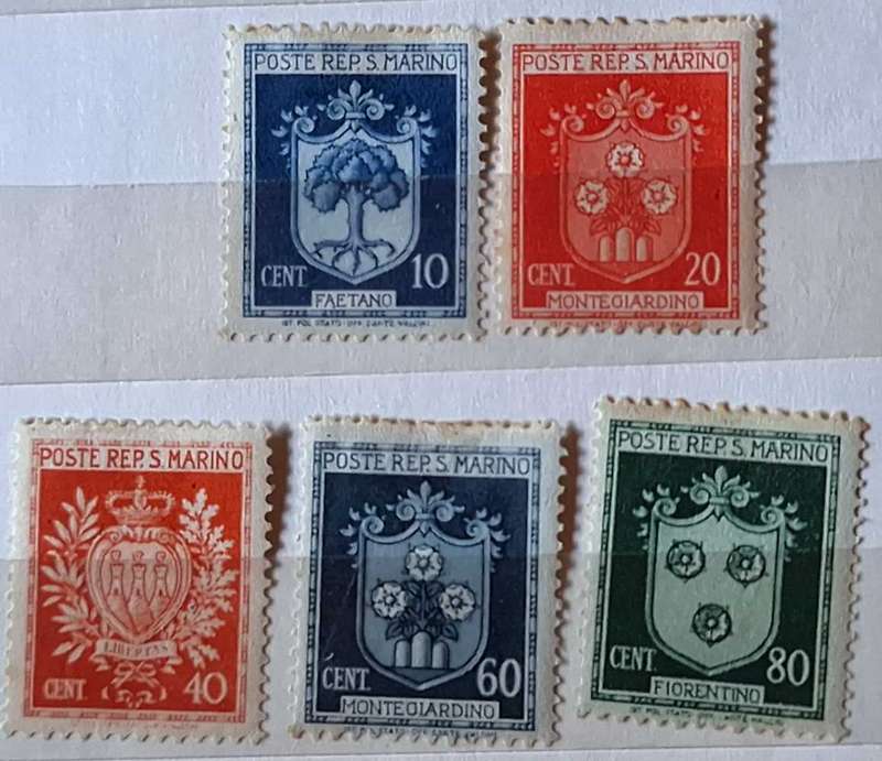 San Marino 1945 Arms of San Marino and Villages 5 Unused Hinged stamps