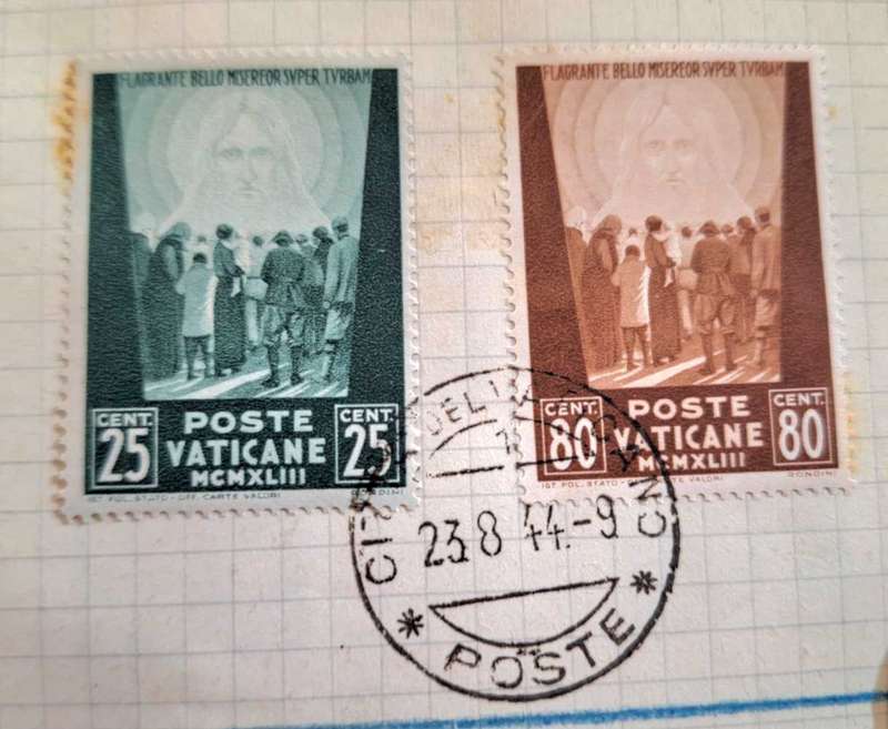 Vatican City 1944 Souvenir 5 Pages with 14 Cancelled Hinged stamps