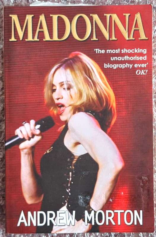Madonna by Andrew Morton Paperback