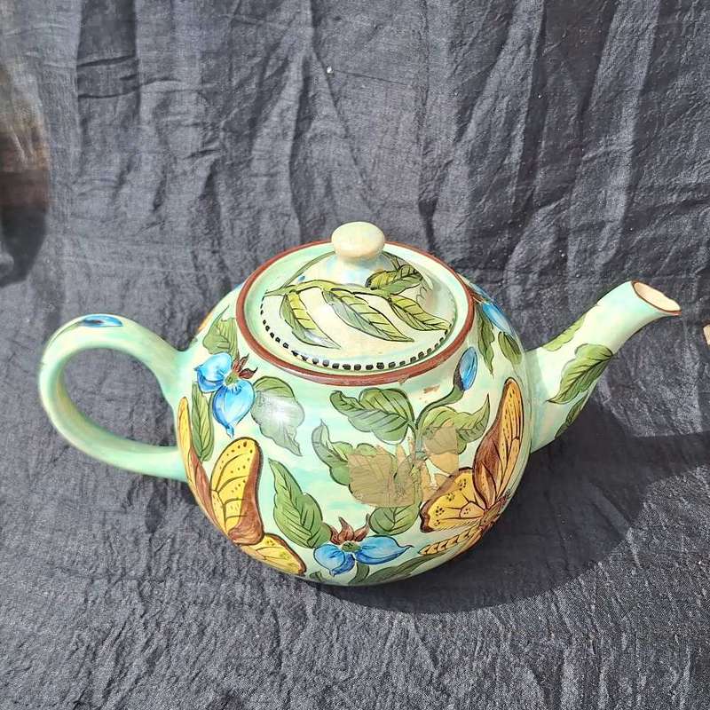 Water Berry Pottery Zimbabwe Large Tea Pot Butterfly Design