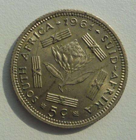 1961 5 CENT IN A/UNC CONDITION