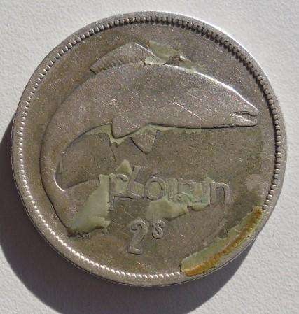 1933 IRELAND 2 SHILLING SILVER .75 WEIGHT 11G