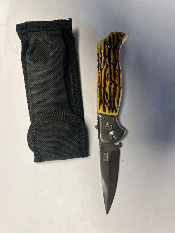 Hunting knife