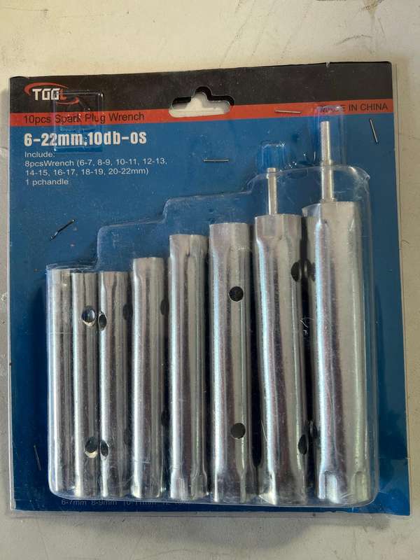 Tube socket set
