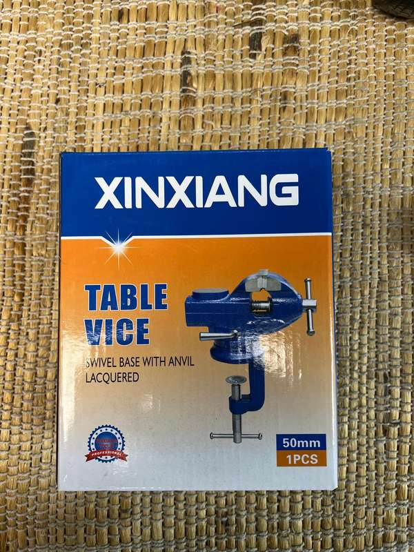 Bench vice