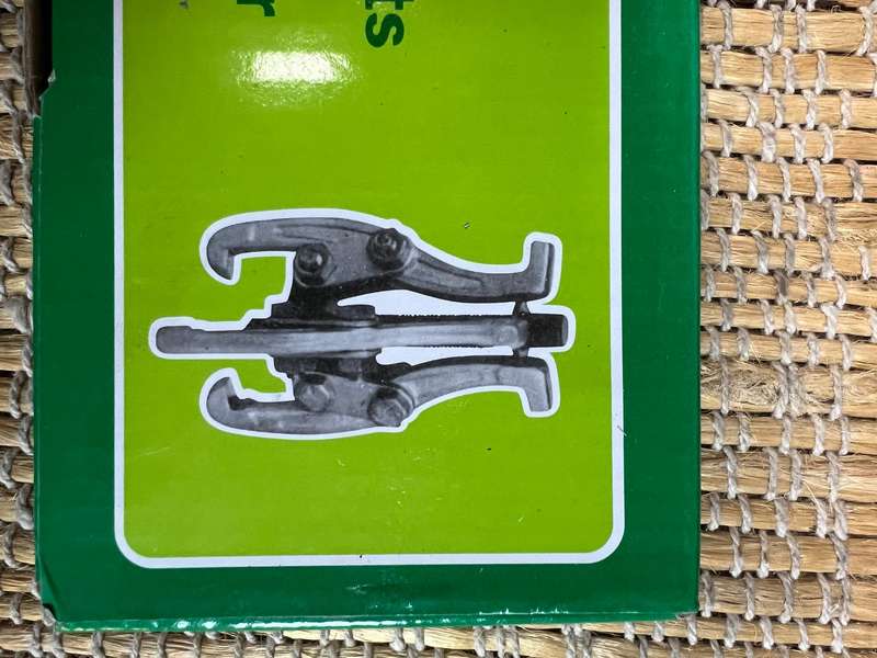 Bearing puller