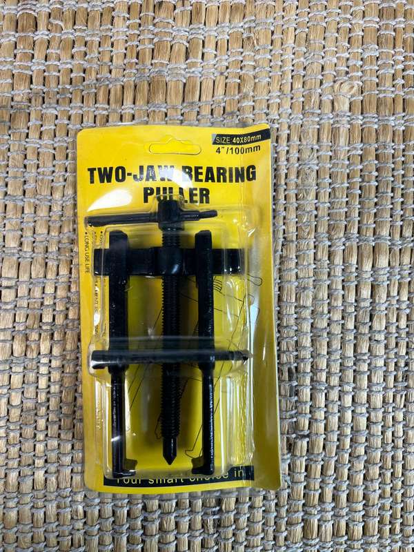Bearing puller
