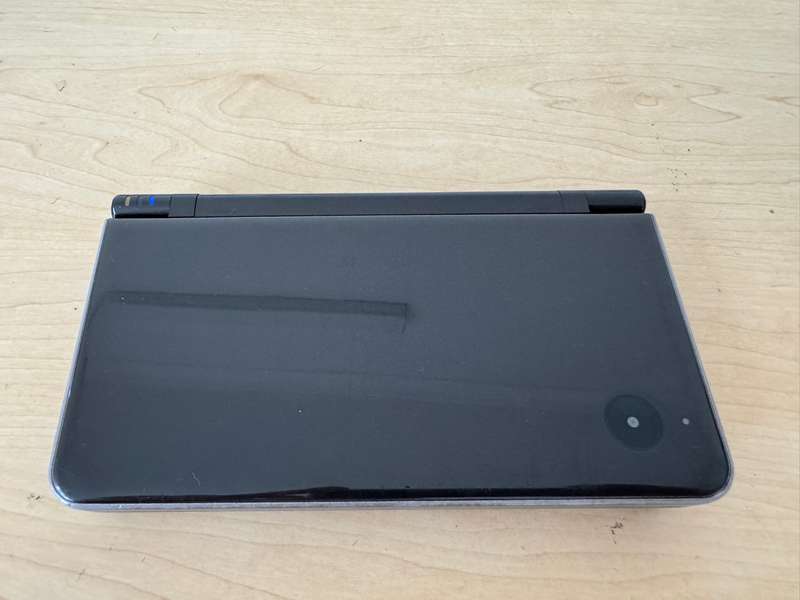 Nintendo DSi XL (Nintendo DS)