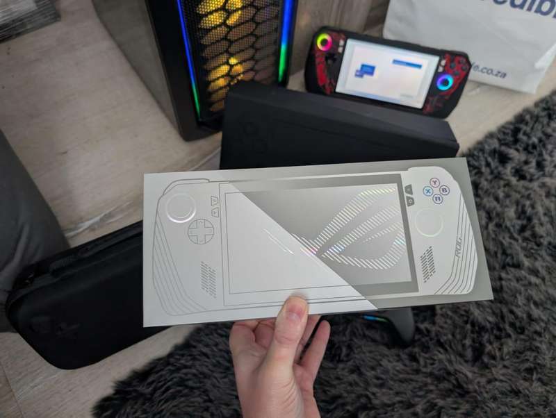 Asus Rog Ally Z1 Extreme - Bundle