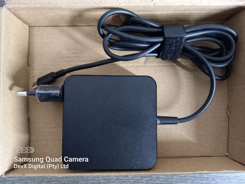 65W Type-C Universal Charger - For Phones & Laptops - Overload Protection - Verified Working