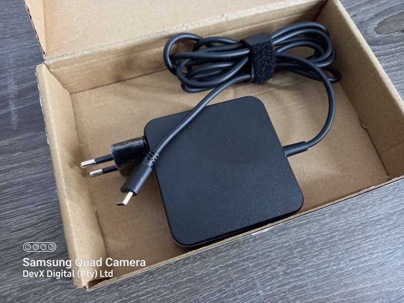 65W Type-C Universal Charger - For Phones & Laptops - Overload Protection - Verified Working