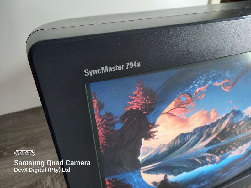 Verified Tested - Samsung SyncMaster 794s Monitor + Built-in 1.9m VGA Cable + Power Cable