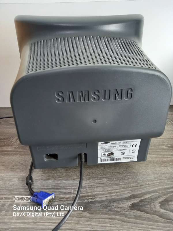 Verified Tested - Samsung SyncMaster 794s Monitor + Built-in 1.9m VGA Cable + Power Cable