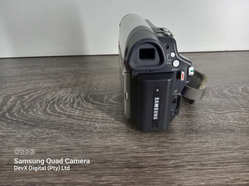 Verified Working - Samsung VP-D361i Camcorder - 33x Zoom - Digital Stabilization - 2.5 LCD + More