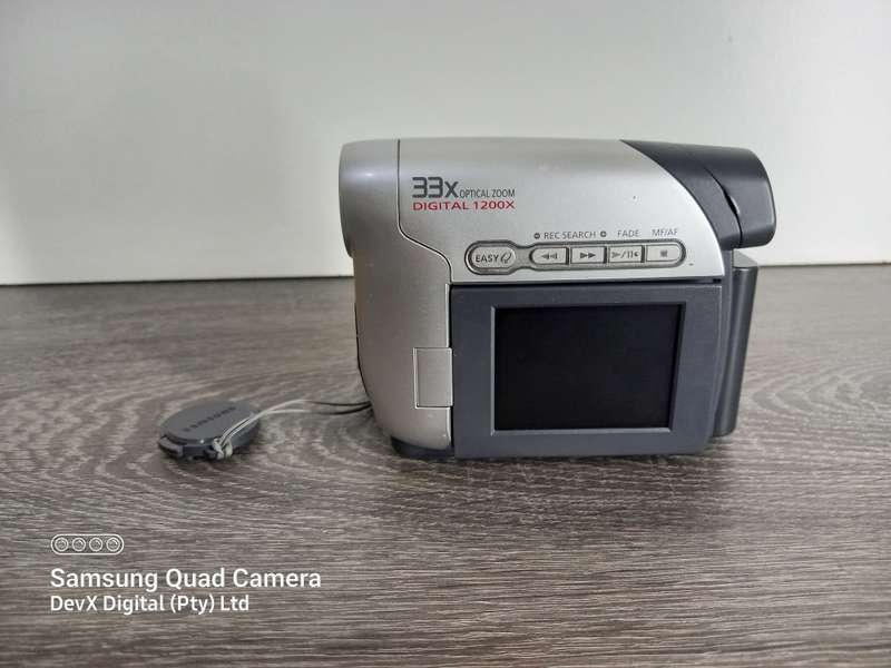 Verified Working - Samsung VP-D361i Camcorder - 33x Zoom - Digital Stabilization - 2.5 LCD + More