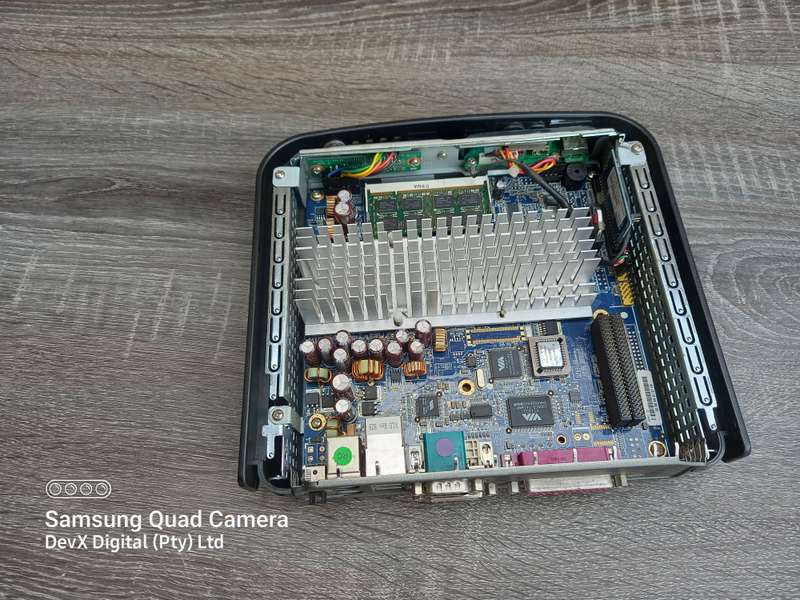 Verified Working - Wyse VX0 Mini Tower Terminal - Fits In Your Hand - 2GB Ram & Embedded Software