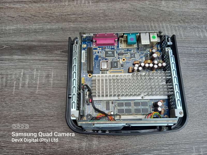 Verified Working - Wyse VX0 Mini Tower Terminal - Fits In Your Hand - 2GB Ram & Embedded Software