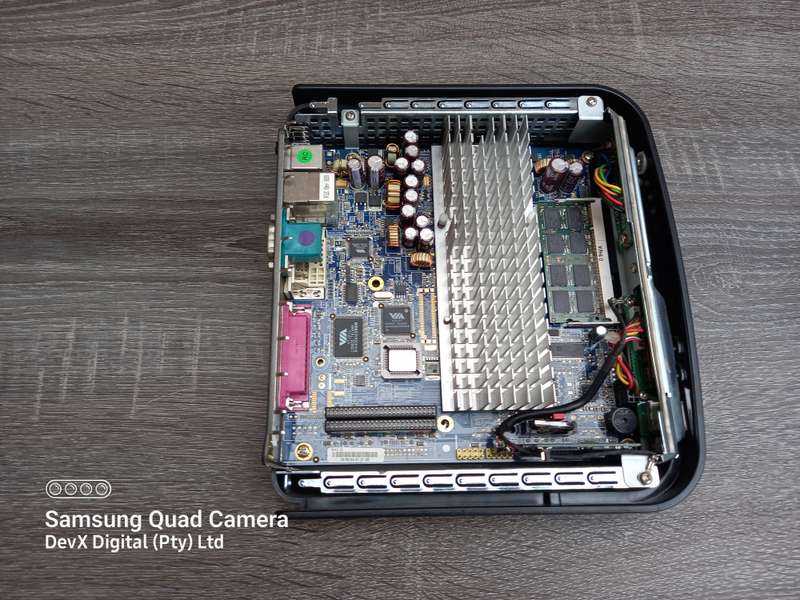Verified Working - Wyse VX0 Mini Tower Terminal - Fits In Your Hand - 2GB Ram & Embedded Software