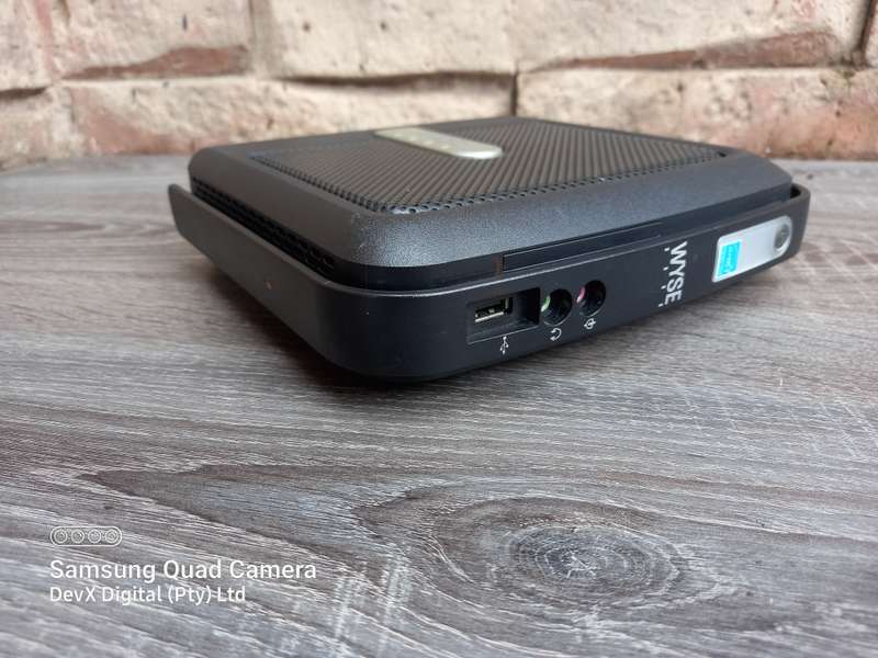 Verified Working - Wyse VX0 Mini Tower Terminal - Fits In Your Hand - 2GB Ram & Embedded Software