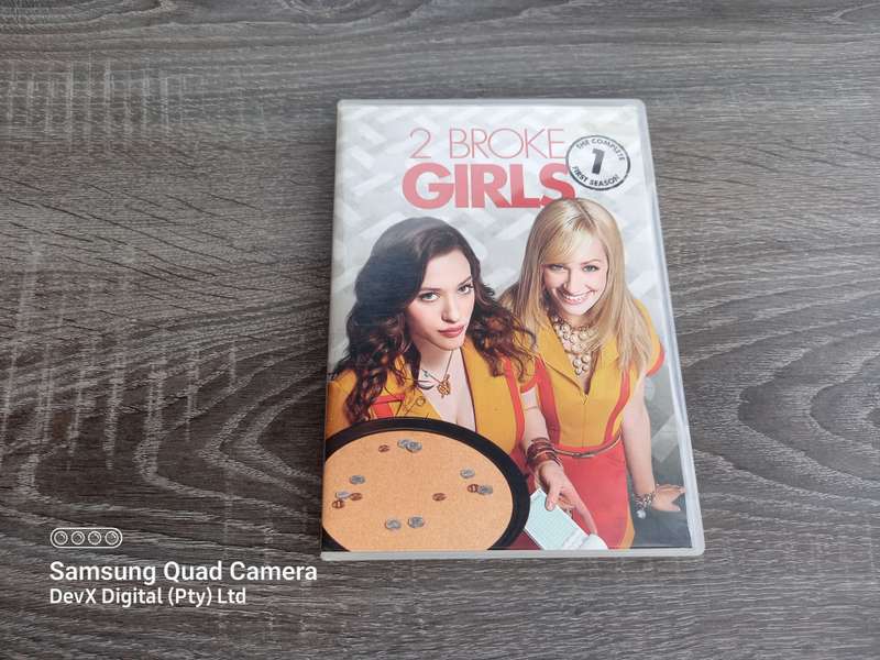 2 Broke Girls Season 1 - Original DVD Set - TV Series - Perfect For Collectors Or Gifts