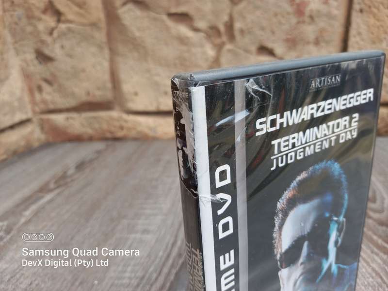 Terminator 2: Judgment Day (T2) - Extreme DVD Edition - 2 Discs Set - Perfect For Collectors Or Gift