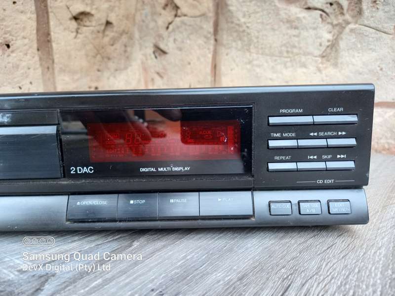 Vintage Panasonic SL-PJ325 CD Player From 1992 - Made in Japan - Perfect For Collectors - Powers On