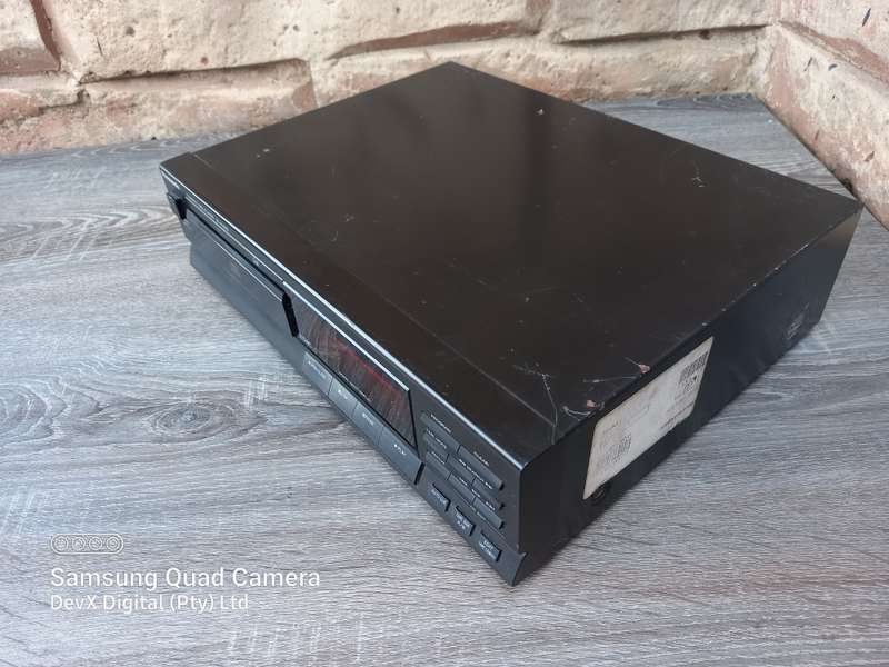 Vintage Panasonic SL-PJ325 CD Player From 1992 - Made in Japan - Perfect For Collectors - Powers On