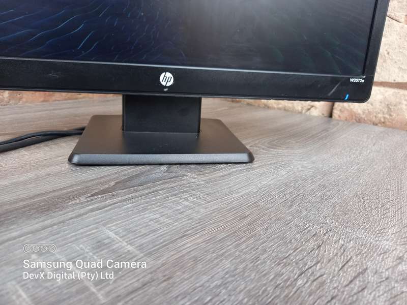 Tested & Working - 20-inch HP LED Backlit Monitor Only (W2072a) - Res: 1600 x 900 - VGA & DVI-D Port
