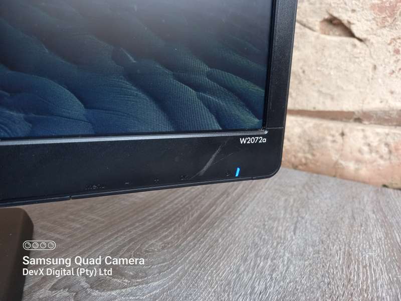 Tested & Working - 20-inch HP LED Backlit Monitor Only (W2072a) - Res: 1600 x 900 - VGA & DVI-D Port