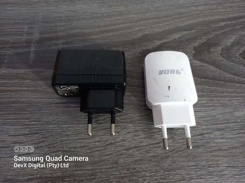 2 x USB Wall Chargers - 5V 2-Pin - Perfect For Phones & USB Devices - Verified Working Condition