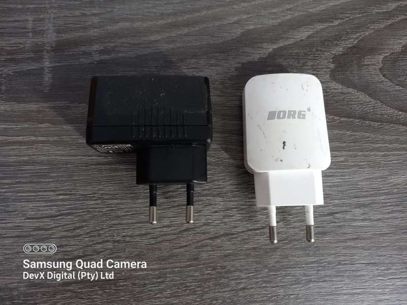 2 x USB Wall Chargers - 5V 2-Pin - Perfect For Phones & USB Devices - Verified Working Condition