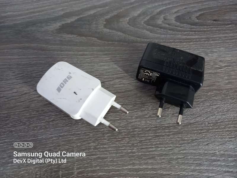 2 x USB Wall Chargers - 5V 2-Pin - Perfect For Phones & USB Devices - Verified Working Condition