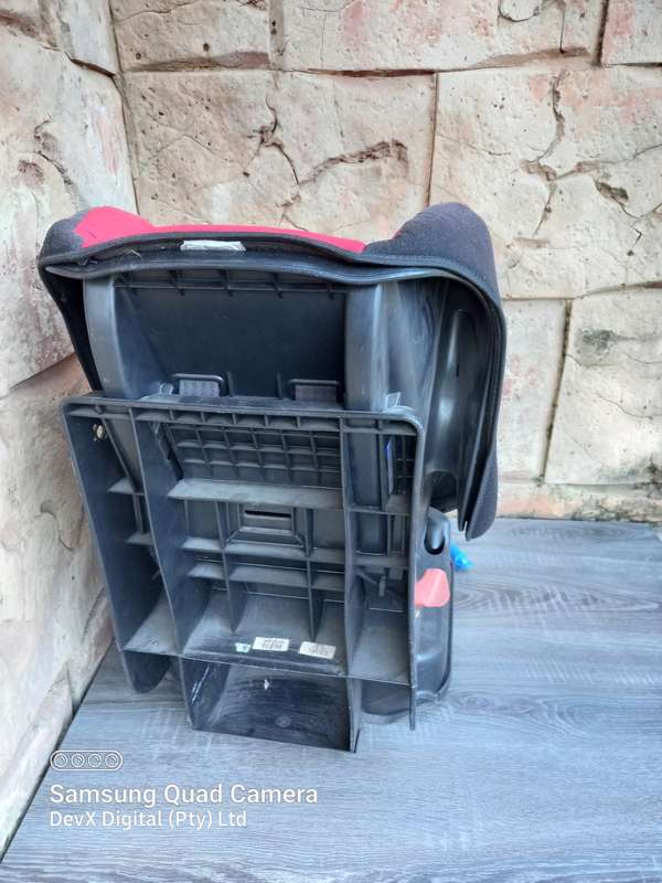 Ferrari Baby Car Seat - Safety & Comfort For Your Child + Side-impact Protection