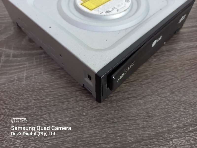 Verified Tested - LG DVD Writer - SATA Connection + FREE SATA Cable - All 6 Sides Photographed
