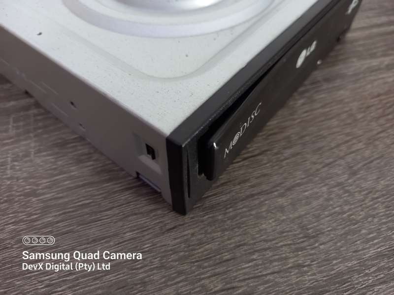 Verified Tested - LG DVD Writer - SATA Connection + FREE SATA Cable - All 6 Sides Photographed