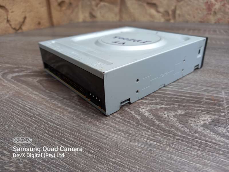 Verified Tested - LG LightScribe DVD Writer - IDE Connection + FREE IDE Cable