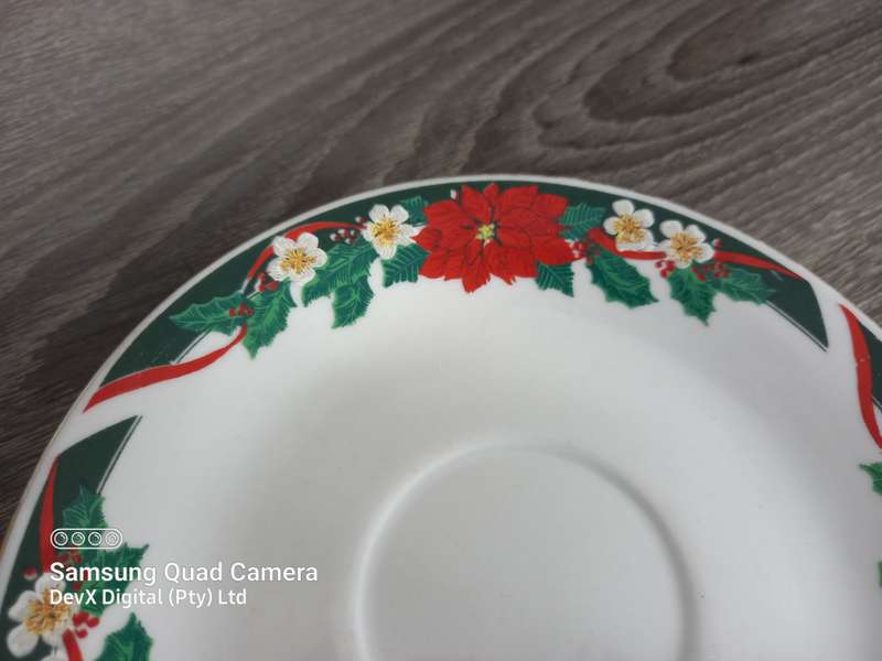 Elegant Royal China & Fine Porcelain Saucers - 3 Sets of 2 - Stunning Collector Pieces - 6-Piece Set