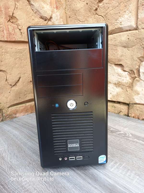 Verified Working - Gigabyte PC Build (Chassis/Motherboard) - 4GB RAM + 200GB HDD + 300W PSU