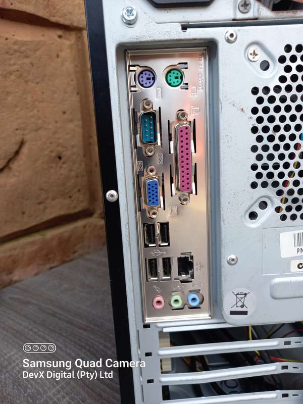 Verified Working - Gigabyte PC Build (Chassis/Motherboard) - 4GB RAM + 200GB HDD + 300W PSU