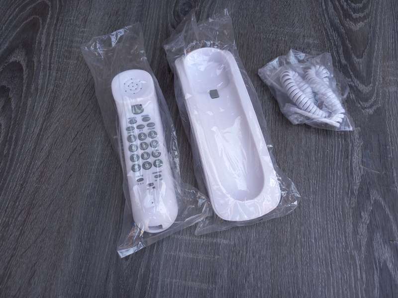 Win 2 & Get 1 Free! Bell 3019 Rainbow Cord Phones - Random Colors Given - New Open Box Items