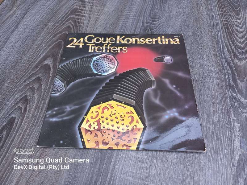 Double LP Vinyl Record Set - 24 Goue Konsertina Treffers - A Rare & Vintage Piece - For Collectors