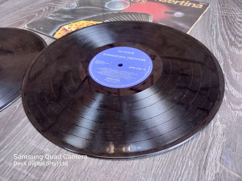Double LP Vinyl Record Set - 24 Goue Konsertina Treffers - A Rare & Vintage Piece - For Collectors