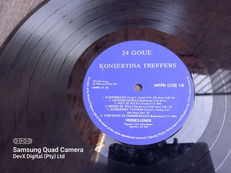 Double LP Vinyl Record Set - 24 Goue Konsertina Treffers - A Rare & Vintage Piece - For Collectors