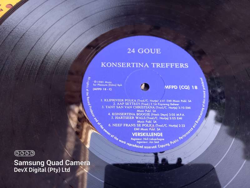 Double LP Vinyl Record Set - 24 Goue Konsertina Treffers - A Rare & Vintage Piece - For Collectors