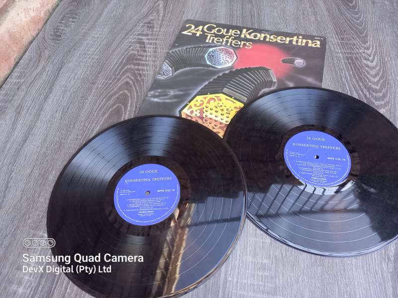 Double LP Vinyl Record Set - 24 Goue Konsertina Treffers - A Rare & Vintage Piece - For Collectors