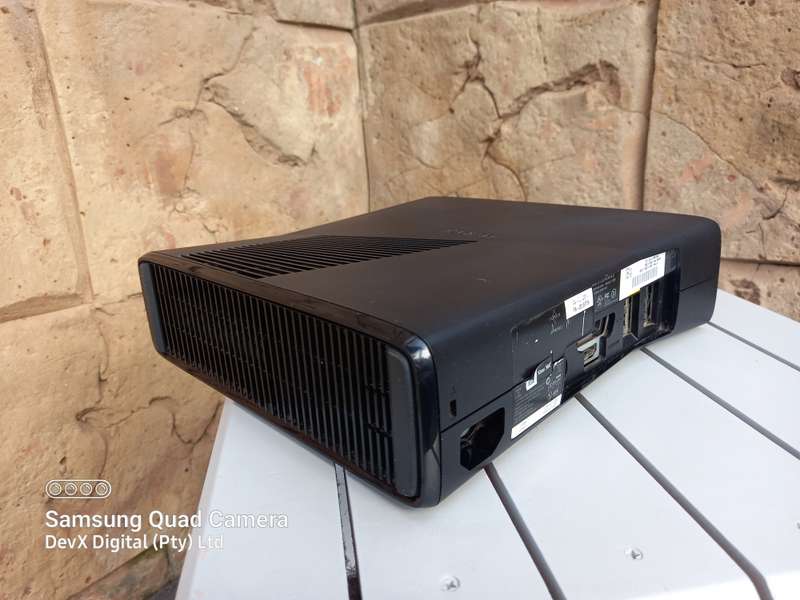 Verified Tested - Original Microsoft Xbox 360 S Console - Neat & Clean - Ports/Tray/Gaming Tested