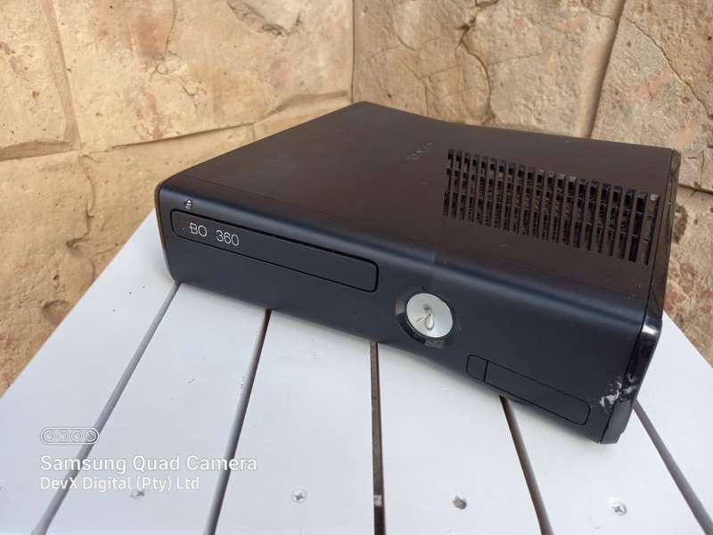 Verified Tested - Original Microsoft Xbox 360 S Console - Neat & Clean - Ports/Tray/Gaming Tested