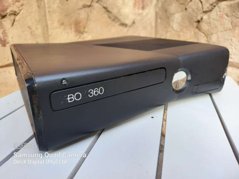 Verified Tested - Original Microsoft Xbox 360 S Console - Neat & Clean - Ports/Tray/Gaming Tested